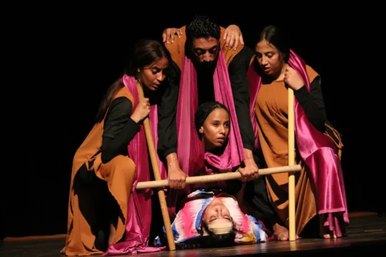 المسرح الجامعي بالدار البيضاء .. ذاكرة تهجس بالحداثة والتجريب