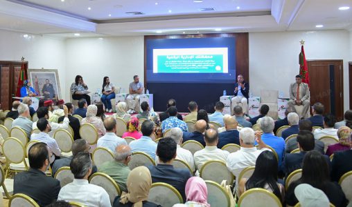 عين الشق تحتفي بمغاربة العالم وتسلط الضوء على مشروع الرقمنة لتسهيل خدماتهم