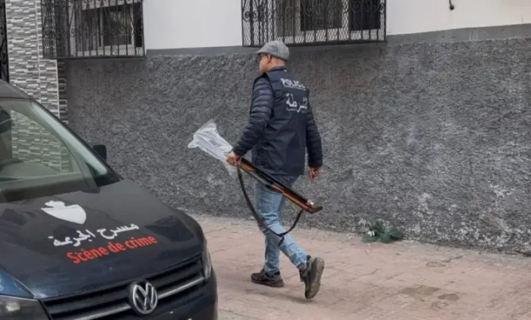 بندقية وسيف داخل سيارة مهجورة .. واقعة غامضة تستنفر أمن الدار البيضاء